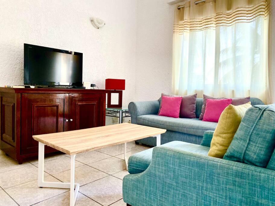 Apt Terrasse Bord De Mer & Piscine / Flic En Flac Ngoại thất bức ảnh